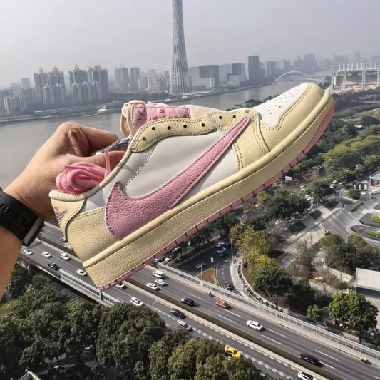 Shy pink AJ1